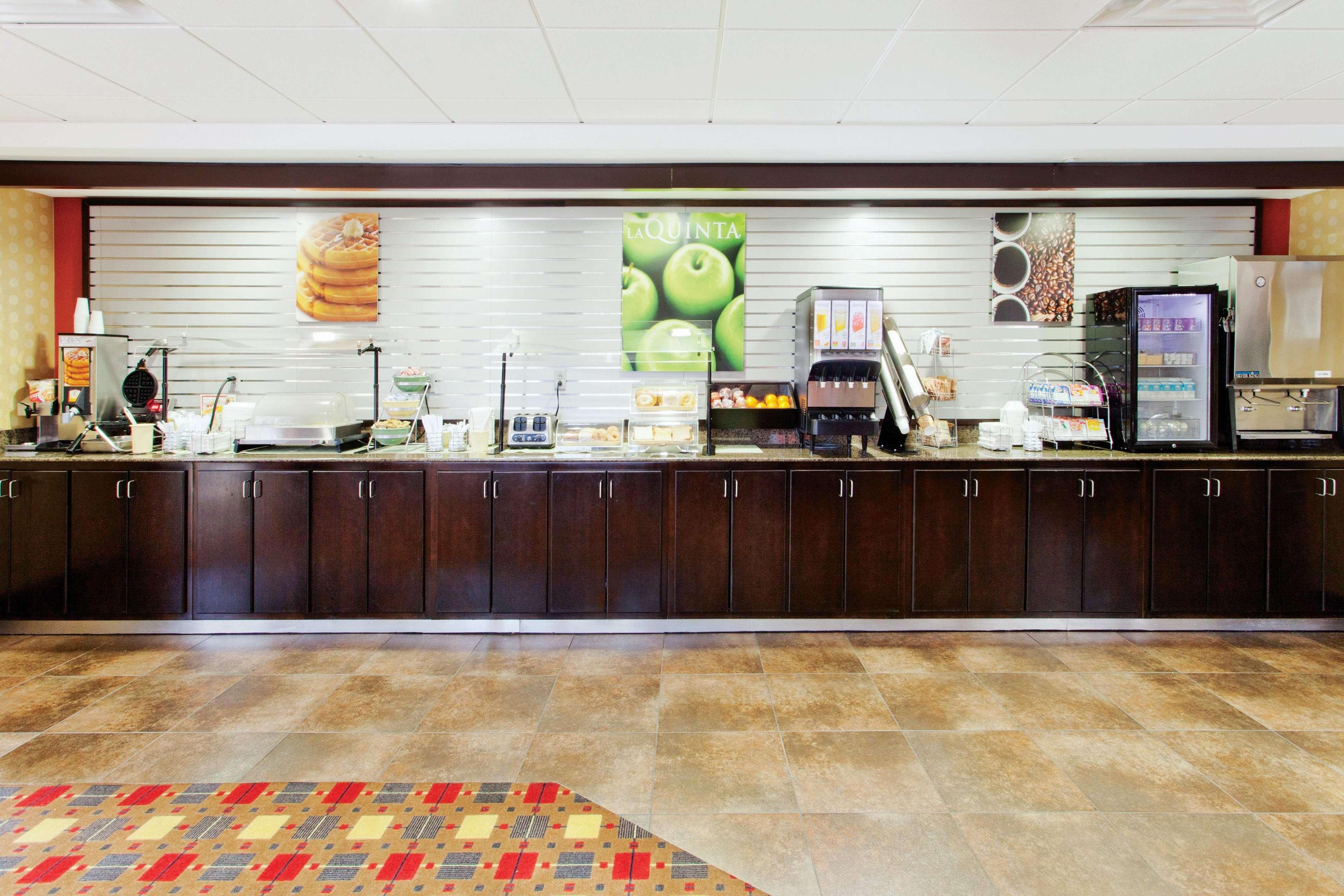 La Quinta By Wyndham Warner Robins - Robins Afb Hotel Buitenkant foto